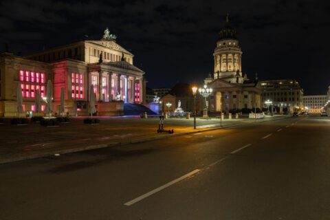 Gendarmenmarkt Berlin bei Nacht